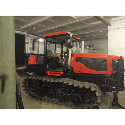 Трактор ВТГ-100