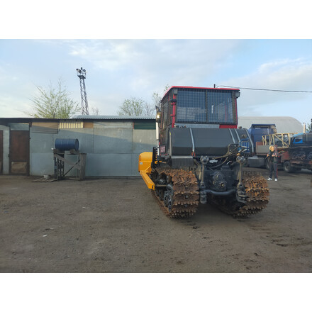 Трактор ВТ-180